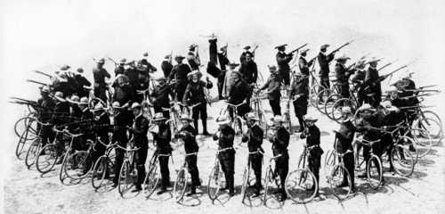Corpo nazionale di volontari ciclisti ed automobilisti. VCA. organization subject to the supervision of the ministry of war. set up to contribute to the defense of the homeland by preparing cycling an...