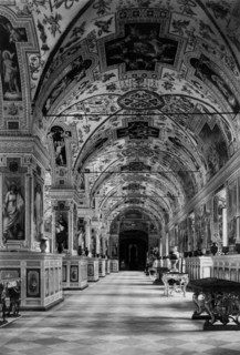 Vatican apostolic library by Domenico fountain. courtyard of the lookout. Vatican city. 1900-10