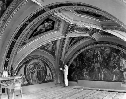 Reconstruction work of the loggia of the opera house. wiener staatsoper. vienna 1954