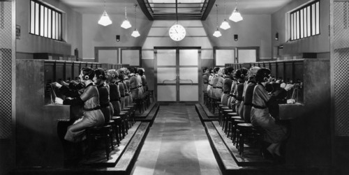 The Telephone Operator. La Telefonista. Italian Movie. 1930