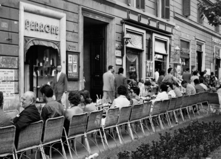 Italy. Rome. Via Vittorio Veneto With The Tables Of Bar Rosati. 1958