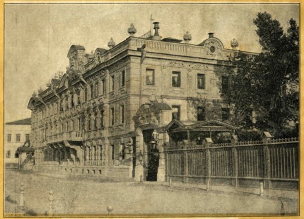 House of Rukavishnikov on Verkhnevolzhskaya Embankment.