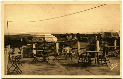 Publisher Heliogravure d'Art Michel shows Hotel Balluvue.