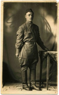 A soldier of the Soviet Army, Stalingrad.