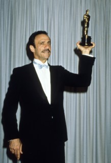 Fahrid Murray Abraham With Oscar Award.