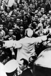Pope Pius Xii Among The Faithful.