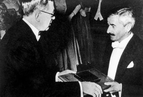 William Faulkner Receives The Nobel Prize From King Gustav Of Sweden.