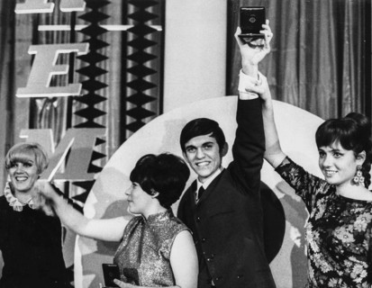Aselli, Giusy Romeo, Elio Gandolfi and Gigliola Cinquetti.