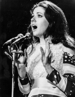 Gigliola Cinquetti.