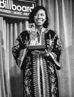 Natalie Cole.