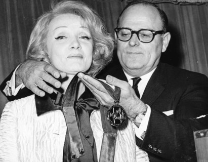 Marlene Dietrich.
