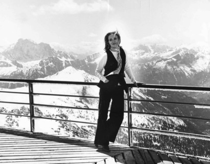 Faye Dunaway and Cortina D'Ampezzo.