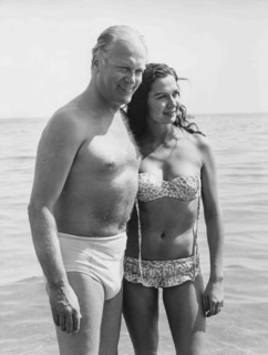 Curd Jurgens and Simone Boucheron.