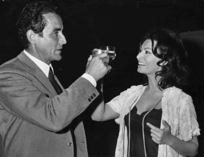 Vittorio Gassman and Sophia Loren.