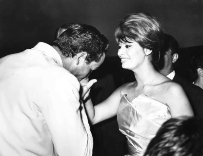 Vittorio Gassman and Sophia Loren.