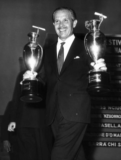 Roberto Murolo.