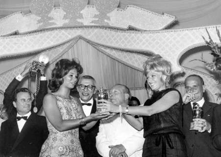 Lea Massari and Monica Vitti.