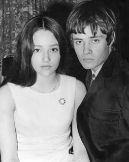 Leonard Whiting and Olivia Hussey.
