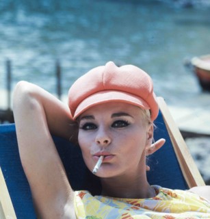 Elke Sommer.