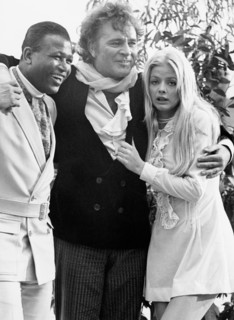 Richard burton, ewa aulin, sugar ray robinson