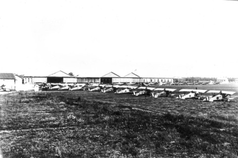 Airport of Treviso with fighter airplanes in line, 1916