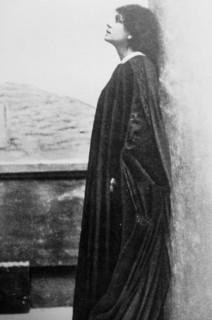 Eleonora duse interprets annabella, in the died city by Gabriele D'Annunzio, 1901