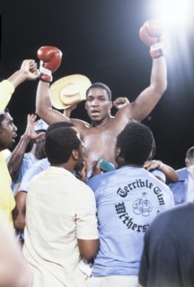 Larry Holmes wins against Witherspoon, the 80s