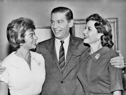Milton berle, ruth berle, marian colby, 1959