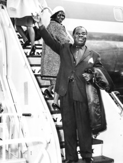Louis armstrong and wife, 60s