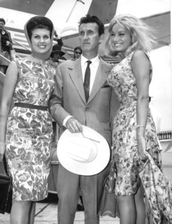 Liz kubiska, mac ronay, maria grazia buccella, 1963