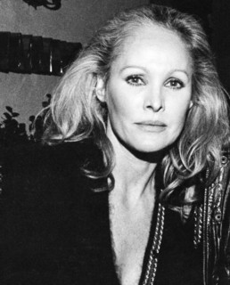 Ursula andress, 70s