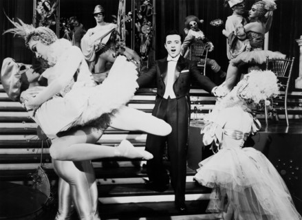 Entertainer Vic Damone