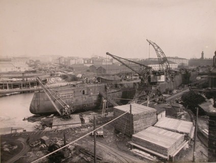General view of the factory pool
