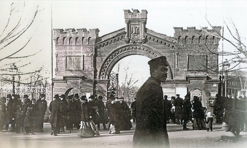 Gate of the city garden in Rostov-on-Don