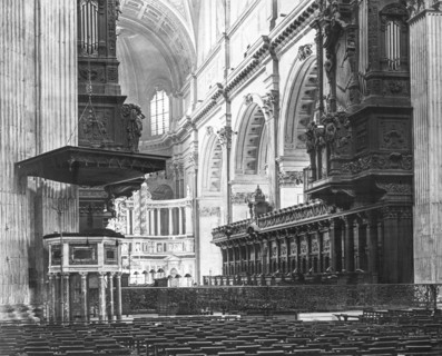 The Choir, St Pauls Cathedral, London.