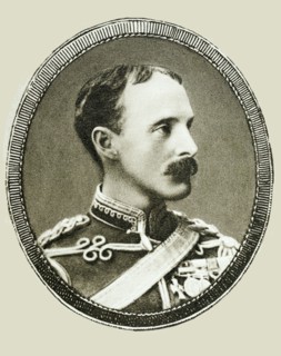 Local Lieutenant General Ian Hamilton, Commanding Mounted Infantry Division.