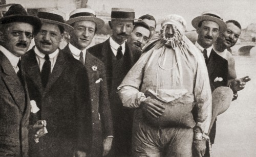 A man wearing an Italian device called an Iarosacco.