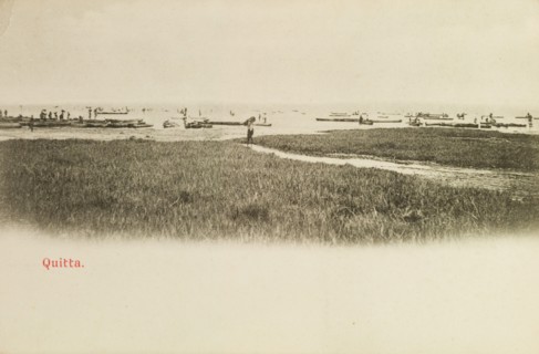 Canoes at Quitta