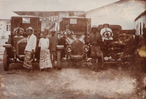 Transport Dept. employees with cars