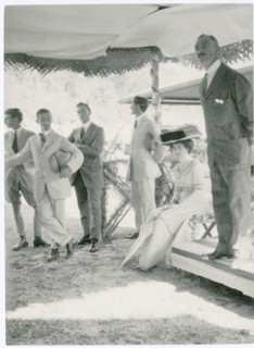Spectators at Colombo Racecourse
