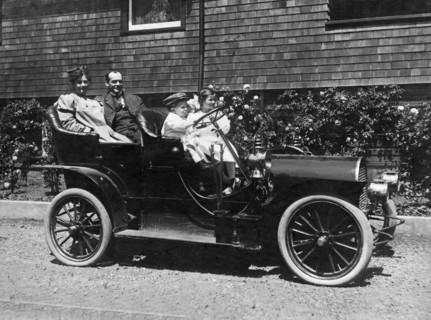 Family Auto Outing