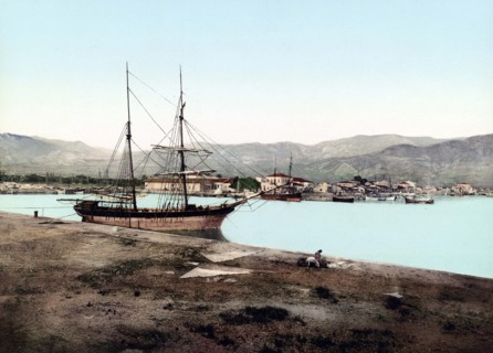 The harbor of Calanate.