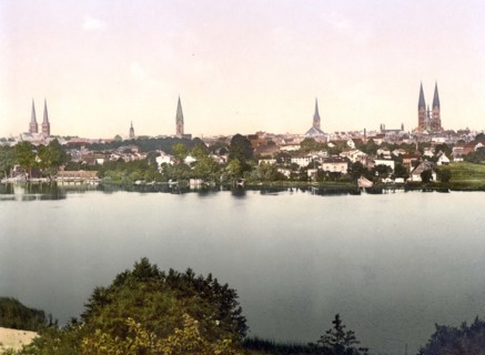View of Lvºbeck