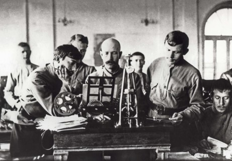 Red Telegraphists Of The Revolution