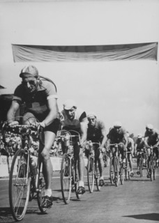WC Varese 1951: Ferdi Kübler on his way for the championship.