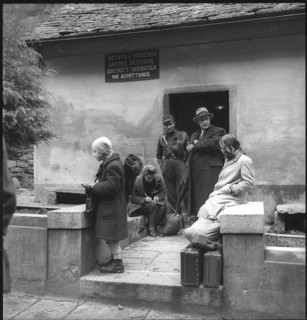 Refugees. italian customs house. 1944