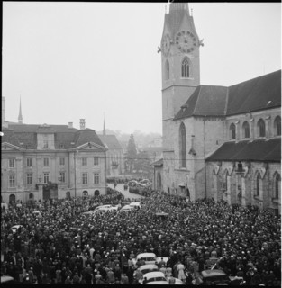 3 minute's silence for the people in Hungary, Zurich 1956.