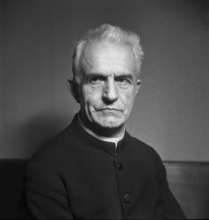 Robert Mv§der, 1945.