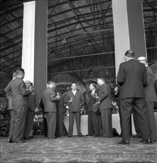 Trygve Lie (c) in Geneva 1946