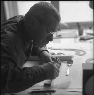 Max Bill, sculptor 1960.